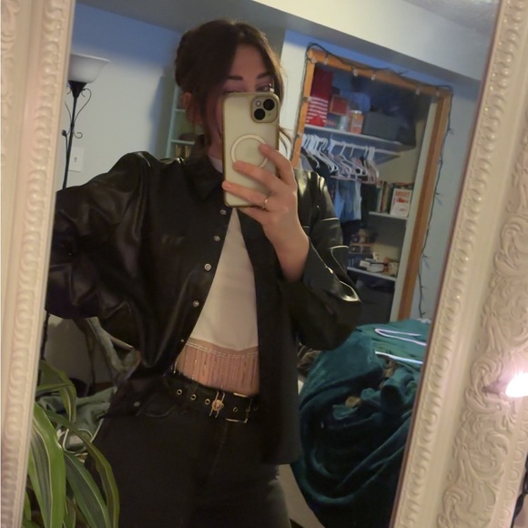 Meet your Posher, Kristan - Picture 3 of 4